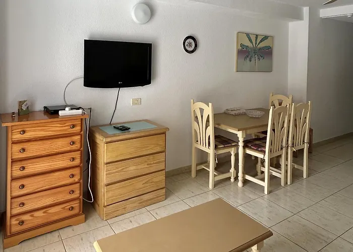 1 Bed Duplex, Pool View In Castle Harbour C113 *